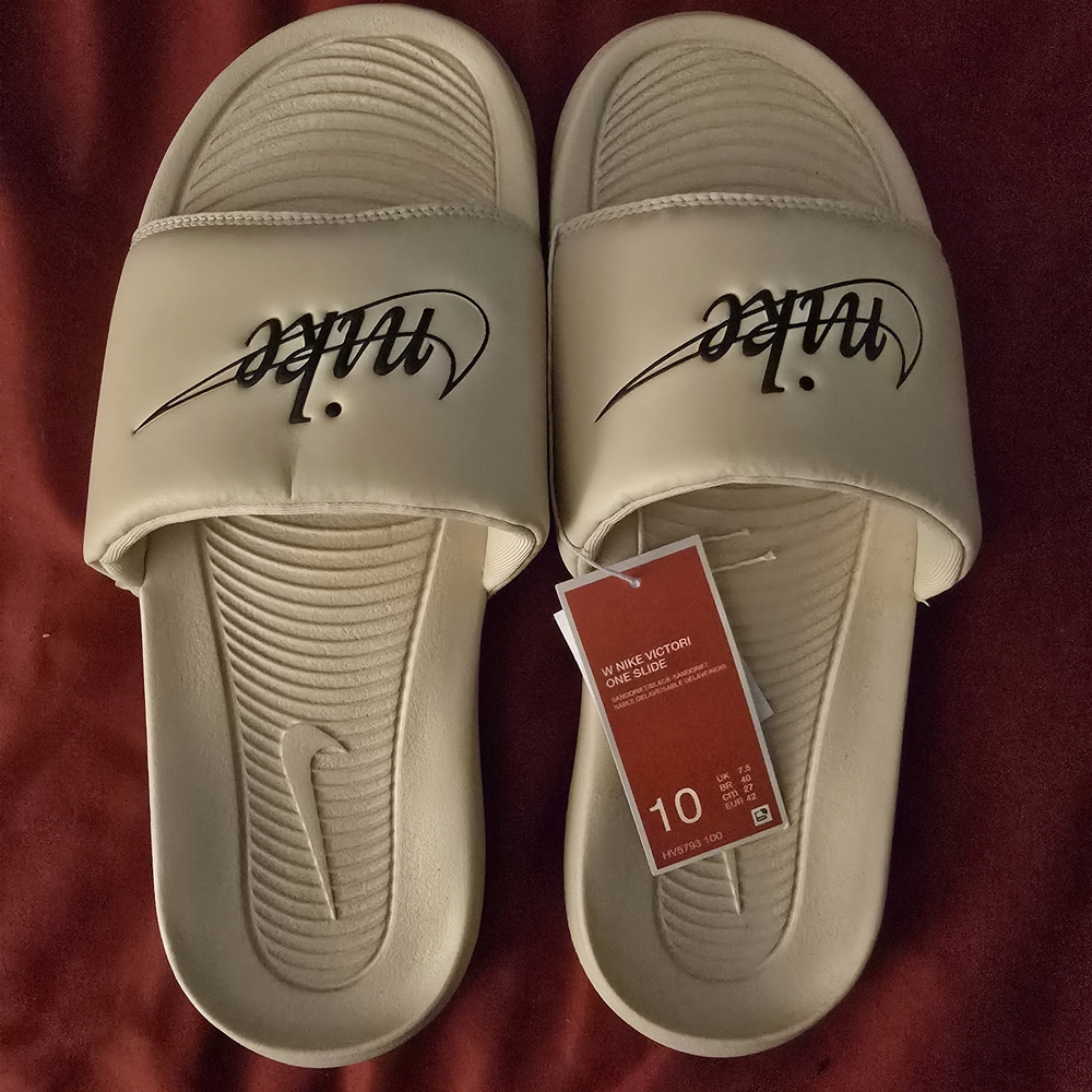 Nike Cream Slide Sandals